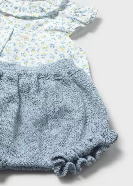 Conjunto blusa y tricot