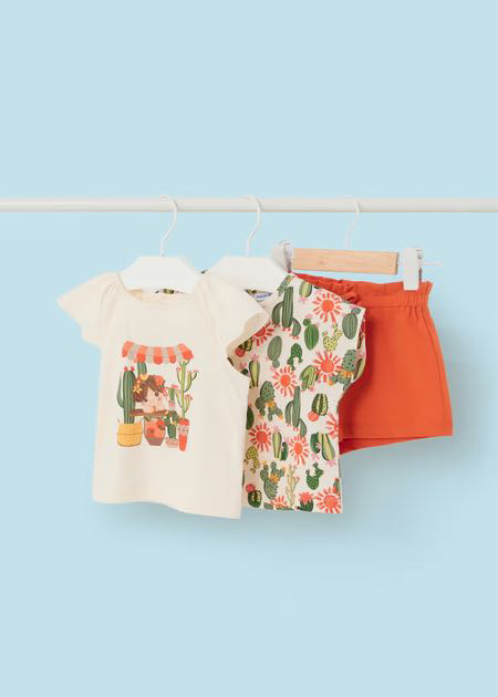Conjunto short dos camisetas