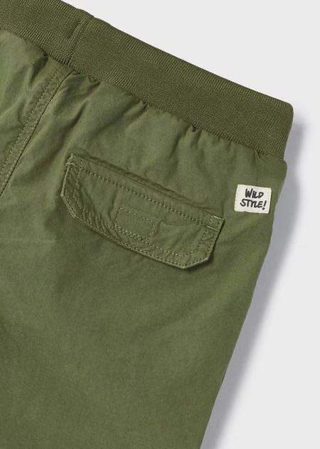 Pantalón cargo patente