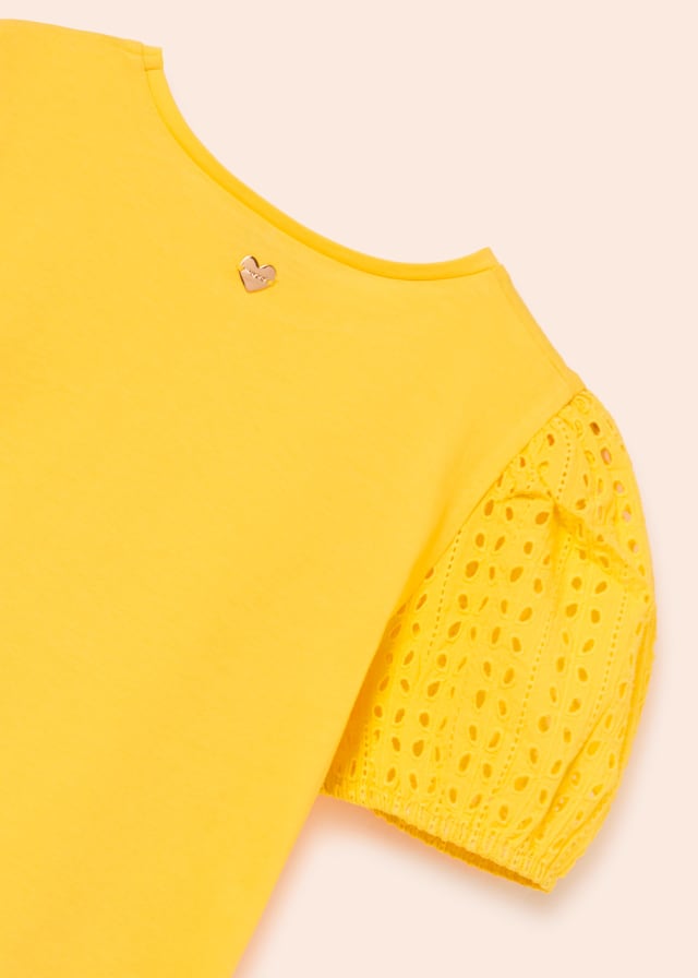 Camiseta manga perforada