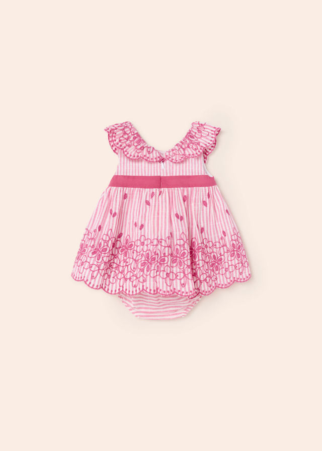 Vestido bordado cenefa
